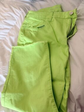 Chico's Neon Lime Cropped Ankle Jeans